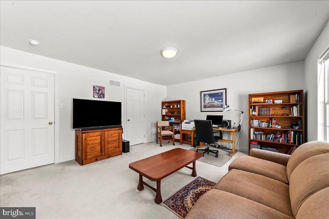 331 IRONSTONE LN, Elverson, PA 19520