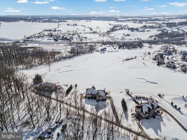 331 IRONSTONE LN, Elverson, PA 19520