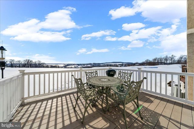 331 IRONSTONE LN, Elverson, PA 19520