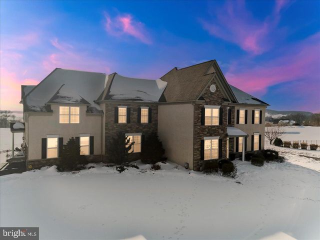 331 IRONSTONE LN, Elverson, PA 19520