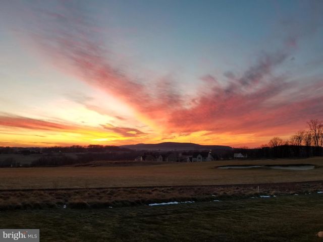 331 IRONSTONE LN, Elverson, PA 19520