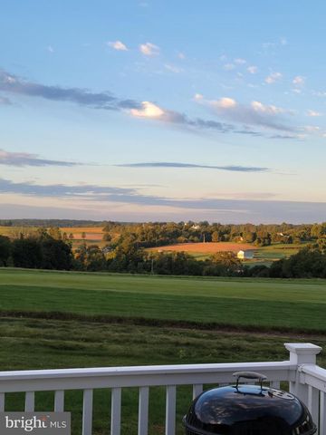 331 IRONSTONE LN, Elverson, PA 19520