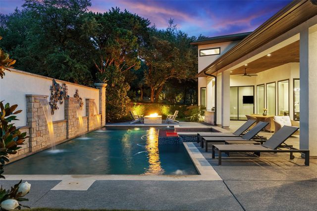 1817 Knights Chance LN, Spicewood, TX 78669