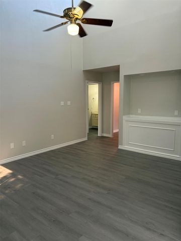 13155 Walden Road 202, Montgomery, TX 77356