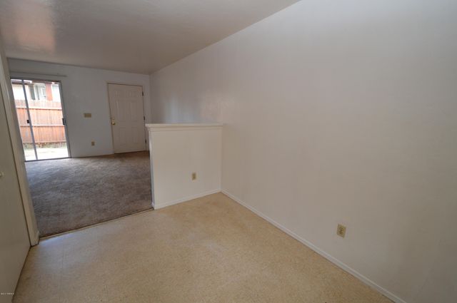 1614 N Columbus Boulevard, Tucson, AZ 85712