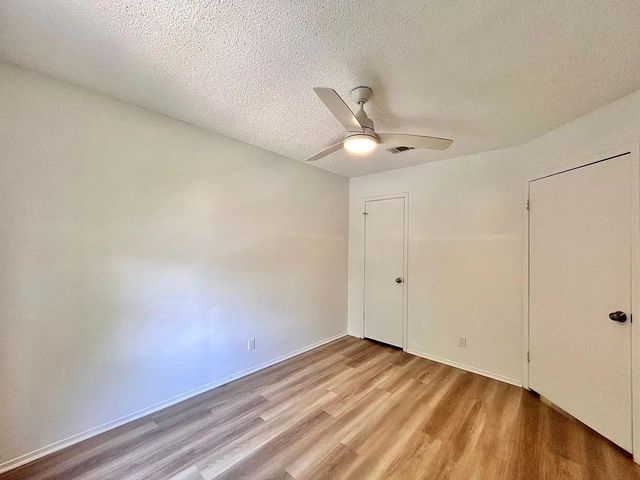 806 Minturn LN, Austin, TX 78748