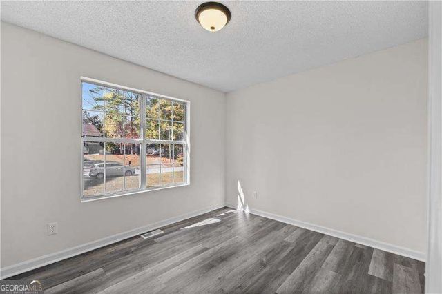 5068 Furlong Way, Powder Springs, GA 30127