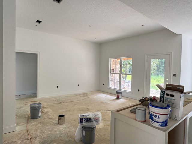 36 Prine, Hattiesburg, MS 39402