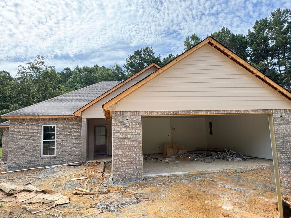 36 Prine, Hattiesburg, MS 39402
