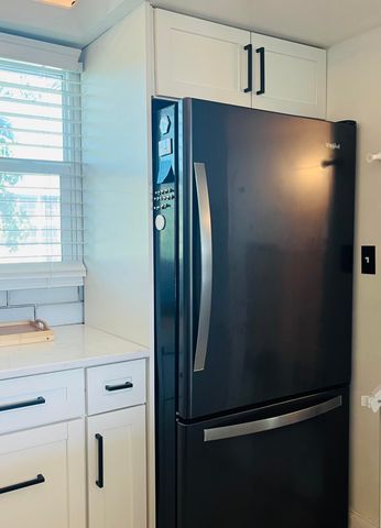 111 Royal Pk Drive, Oakland Park, FL 33309