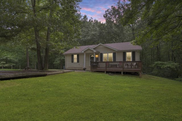2272 Ferry Rd, Clarksville, TN 37040