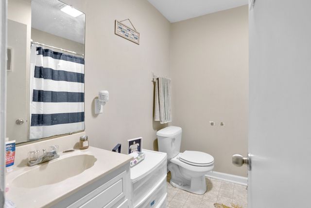 2272 Ferry Rd, Clarksville, TN 37040