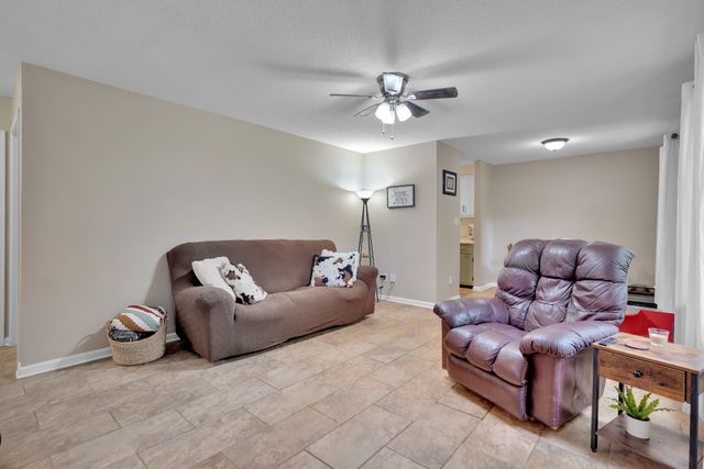 2272 Ferry Rd, Clarksville, TN 37040