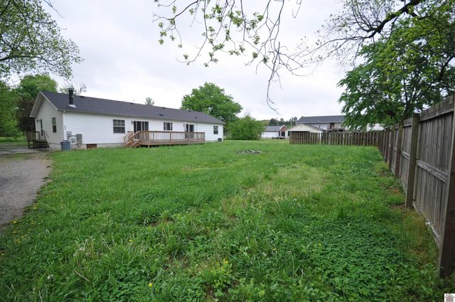 5770 & 5772 Metropolis Lake Road, West Paducah, KY 42086