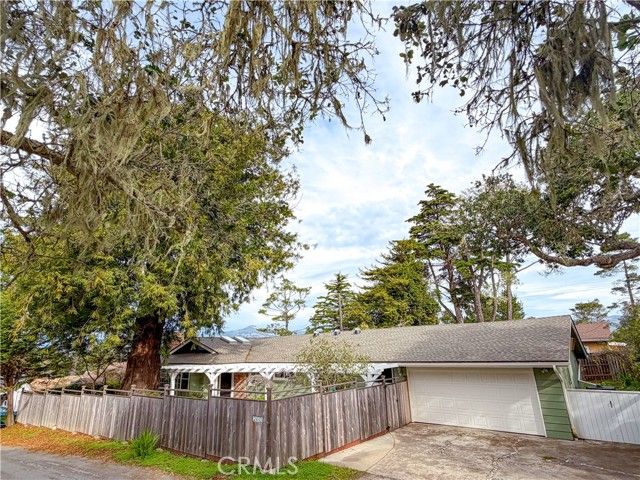 2410 Langton Street, Cambria, CA 93428
