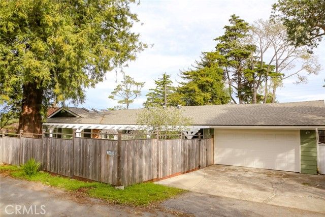 2410 Langton Street, Cambria, CA 93428