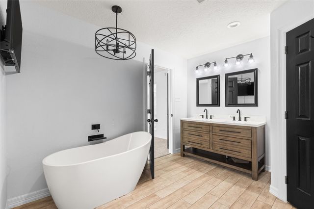 1610 Cleveland Drive, Deer Park, TX 77536