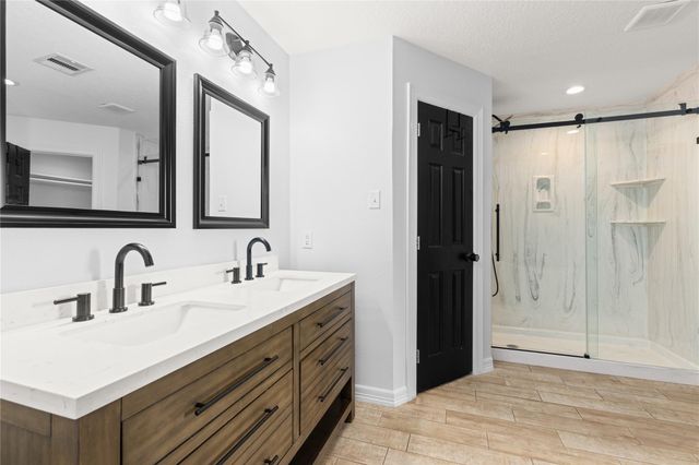 1610 Cleveland Drive, Deer Park, TX 77536