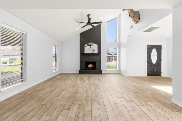 1610 Cleveland Drive, Deer Park, TX 77536