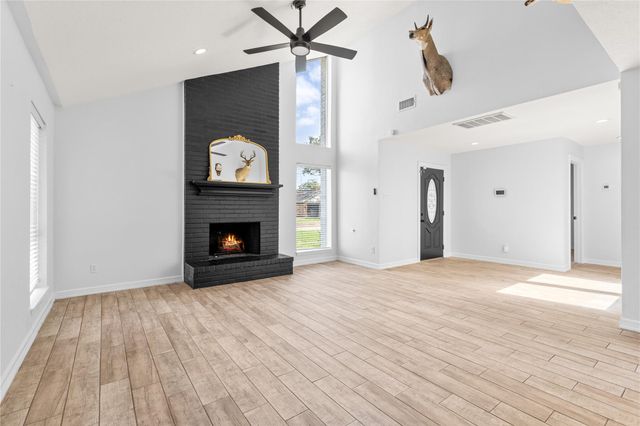 1610 Cleveland Drive, Deer Park, TX 77536