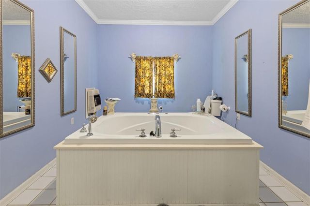 1467 HWY 384, Grand Lake, LA 70607