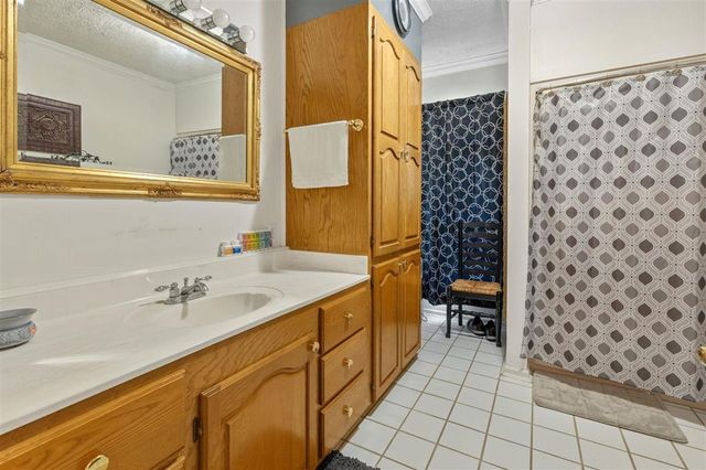 1467 HWY 384, Grand Lake, LA 70607