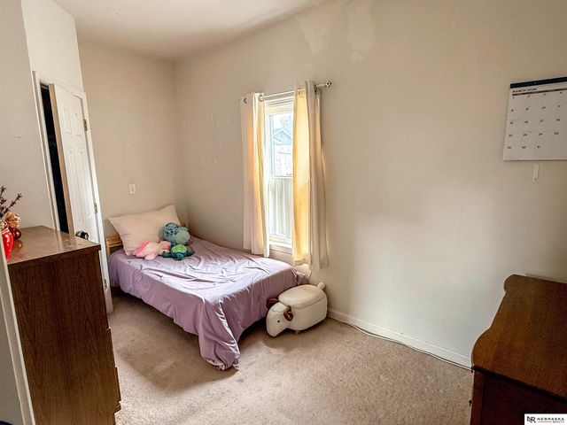 3621 V Street, Omaha, NE 68107