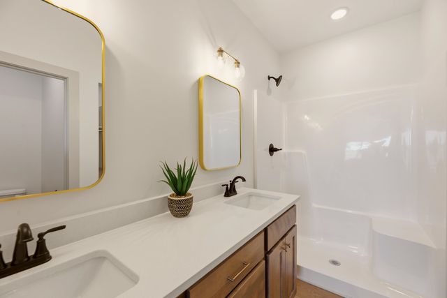 3528 N Azalea St, Maize, KS 67223