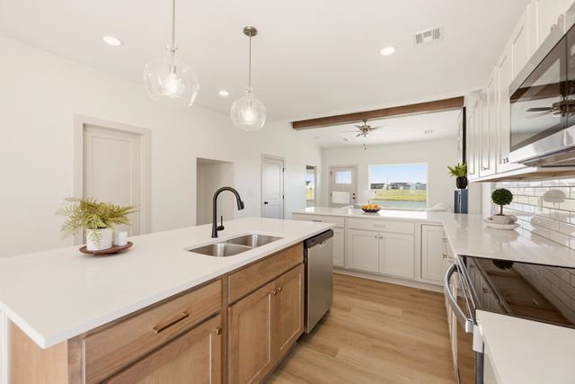 3528 N Azalea St, Maize, KS 67223
