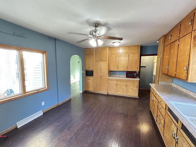 N8188 COUNTY ROAD M, Algoma, WI 54201