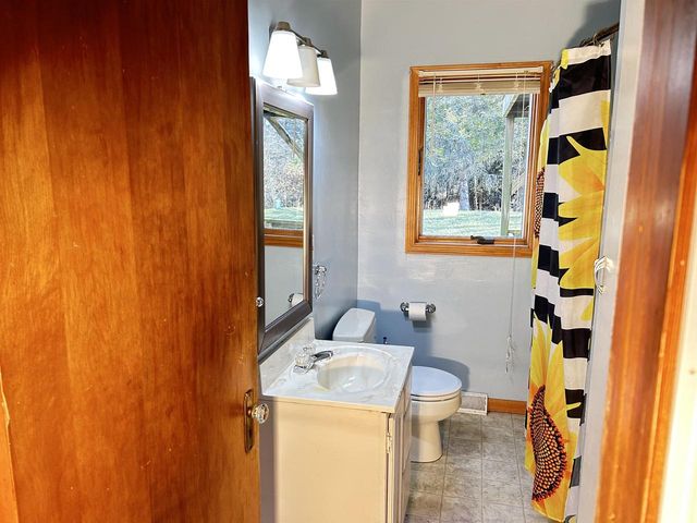 N8188 COUNTY ROAD M, Algoma, WI 54201