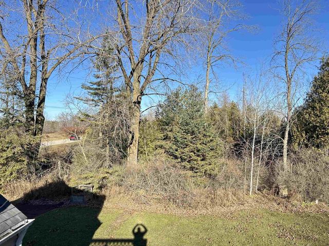 N8188 COUNTY ROAD M, Algoma, WI 54201