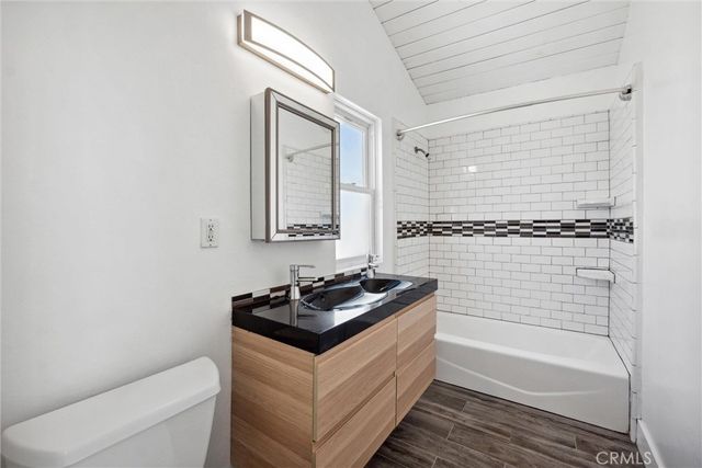 336 Canal Street, Newport Beach, CA 92663