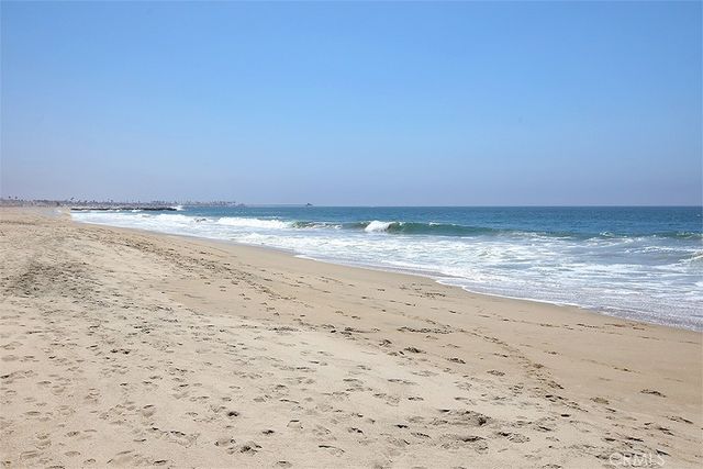 336 Canal Street, Newport Beach, CA 92663