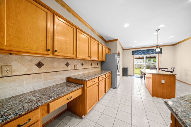 730 Trent Lane, Loves Park, IL 61111
