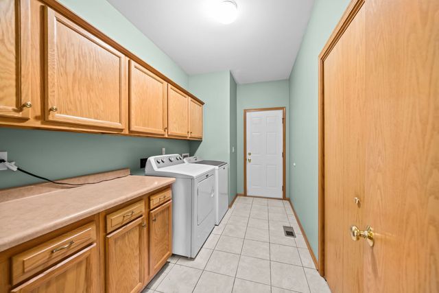 730 Trent Lane, Loves Park, IL 61111