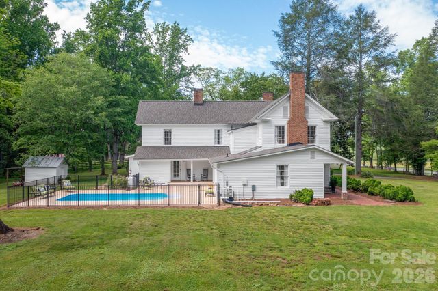 1567 Jennings Road, Statesville, NC 28625
