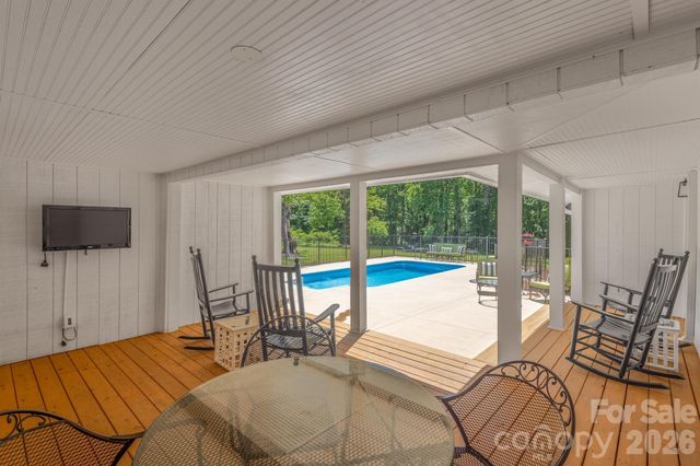 1567 Jennings Road, Statesville, NC 28625