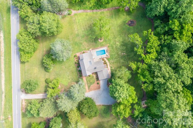 1567 Jennings Road, Statesville, NC 28625