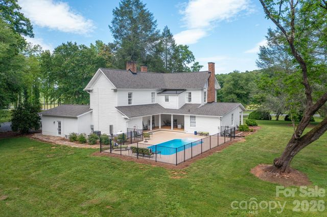1567 Jennings Road, Statesville, NC 28625