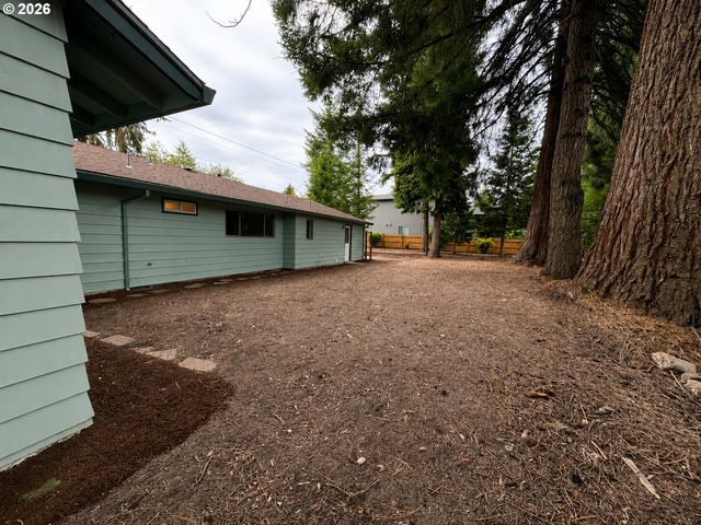 1769 Se BROOKWOOD Ave, Hillsboro, OR 97123