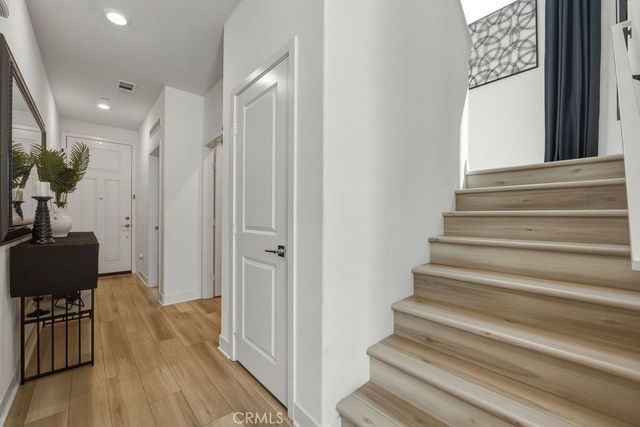 324 Castaic Way, Rialto, CA 92377