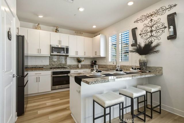 324 Castaic Way, Rialto, CA 92377