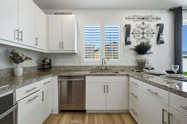 324 Castaic Way, Rialto, CA 92377
