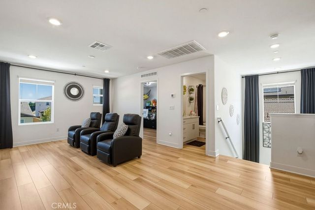 324 Castaic Way, Rialto, CA 92377