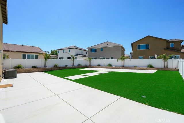 324 Castaic Way, Rialto, CA 92377
