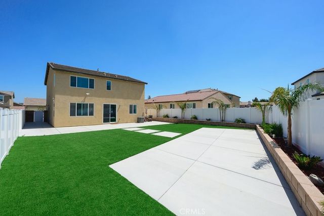 324 Castaic Way, Rialto, CA 92377