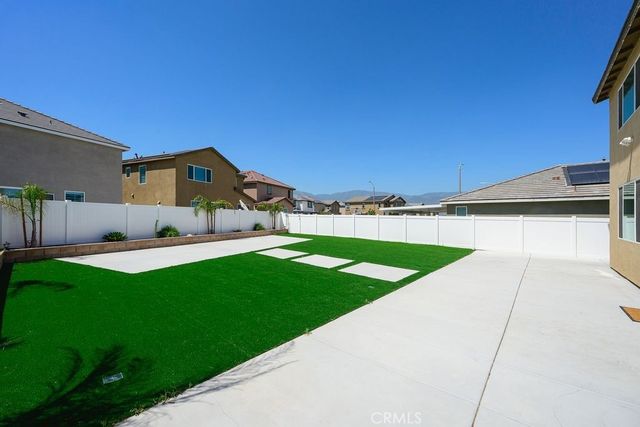 324 Castaic Way, Rialto, CA 92377