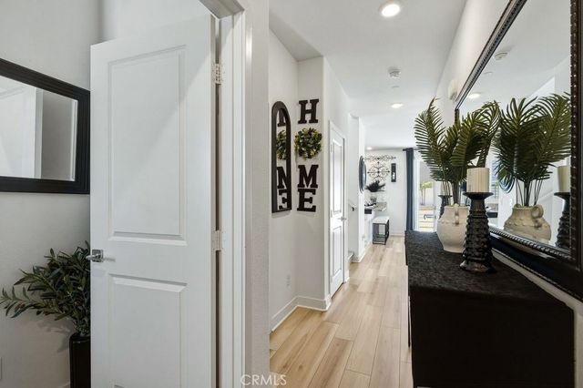324 Castaic Way, Rialto, CA 92377