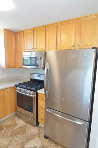 36 Village Road 502, Middleton, MA 01949
